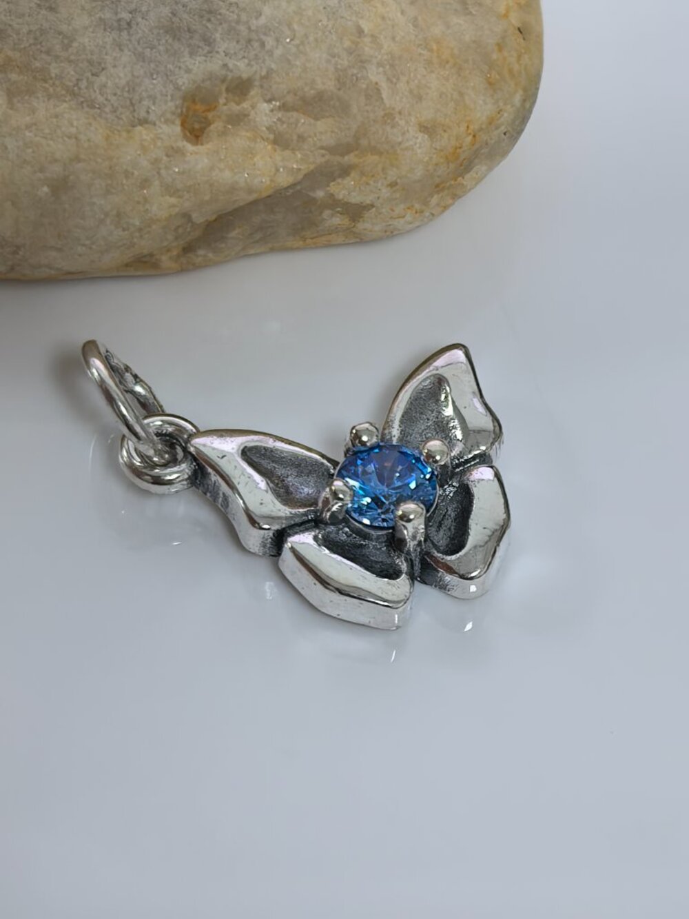James Avery Butterfly Gemstone Charm (Blue), S925 Silver Jewelry (Women's) - Picture 3 of 4